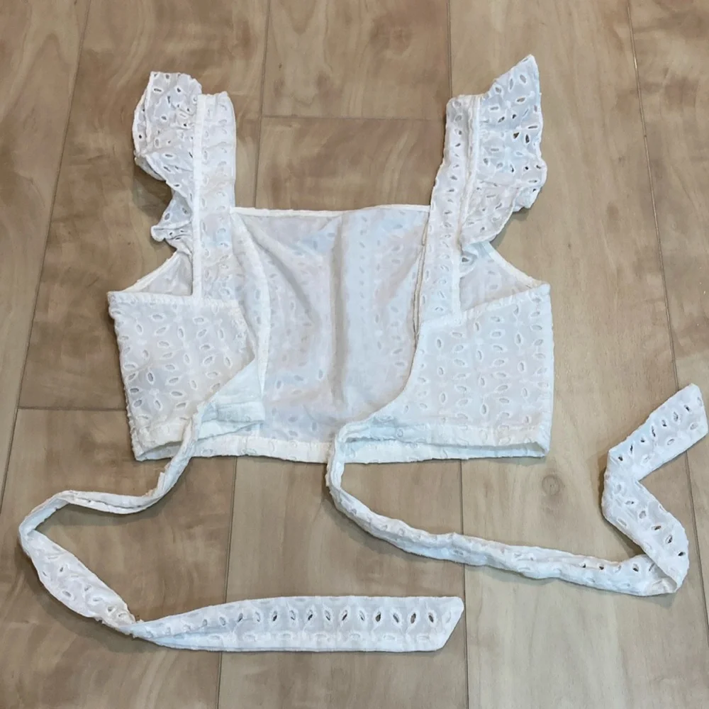 White eyelet open back tank - Picture 5 of 8